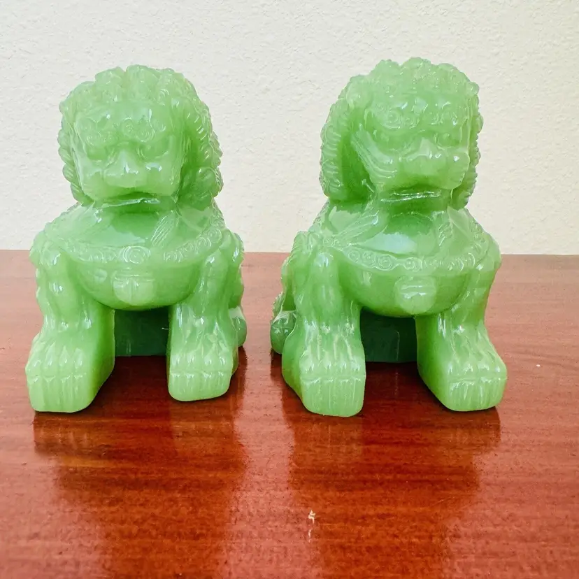 Jadeite Foo Dogs 1940s Green Chinese Carved Sculpture Figurines Asian 2 Pieces