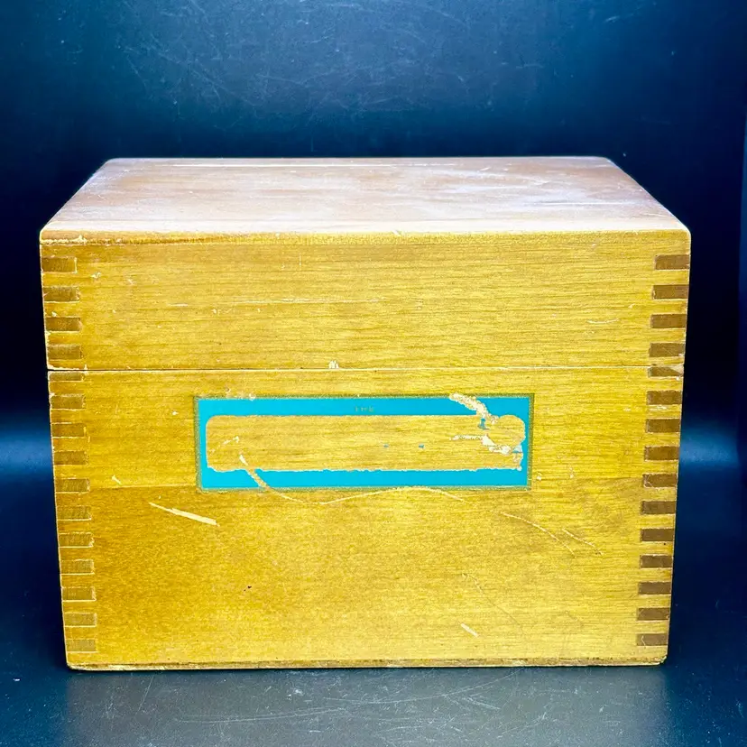 Vintage Wood Hinged Recipe Box 5”x7”