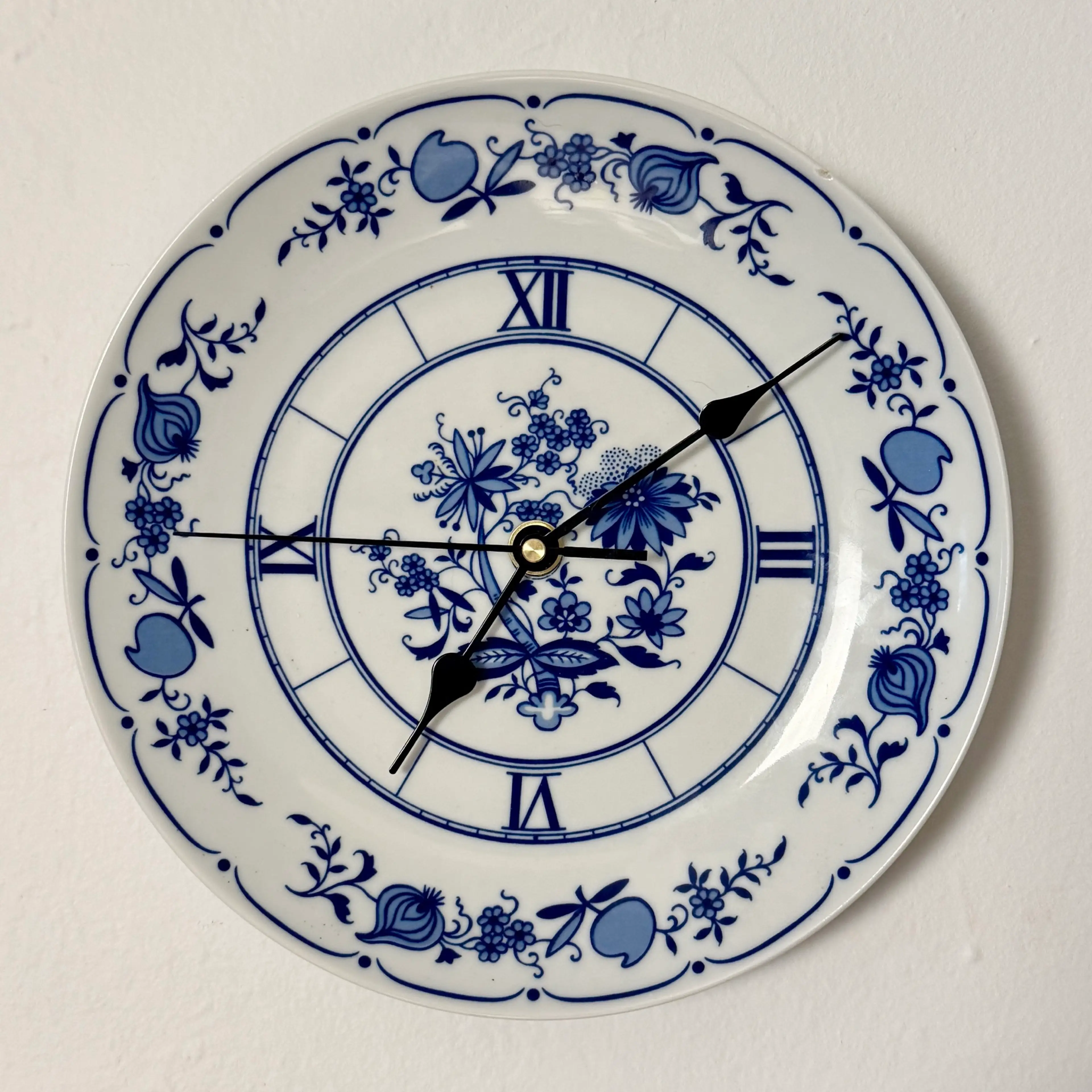 Image 1 of 7