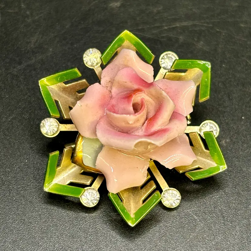Pink Porcelain and Green Star Flower Brooch