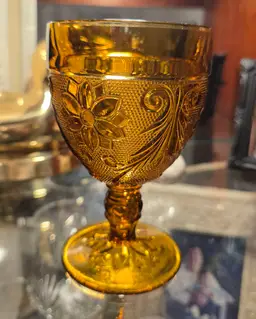 VTG Tiara Exclusives Amber Glass Goblets Sandwich Pattern Indiana Glass