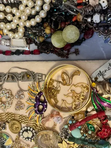 $4 Starts Jewelry 