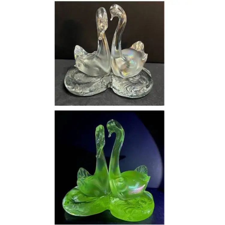 Pair of Swans On Heart Iridescent Art Glass Figurine *GLOWS* ~4.25” x 4.5” x 4”