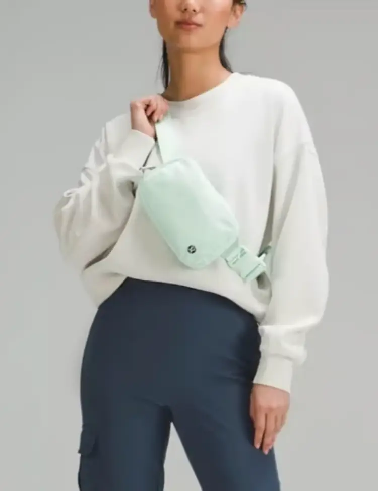Lululemon NWT Belt Bag Mint Moment
