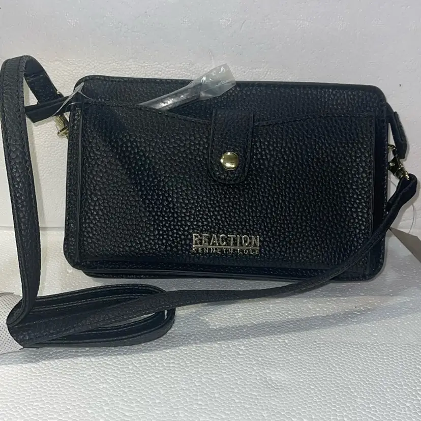Kenneth Cole reaction black Alpine mid Crossbody bag new with tag