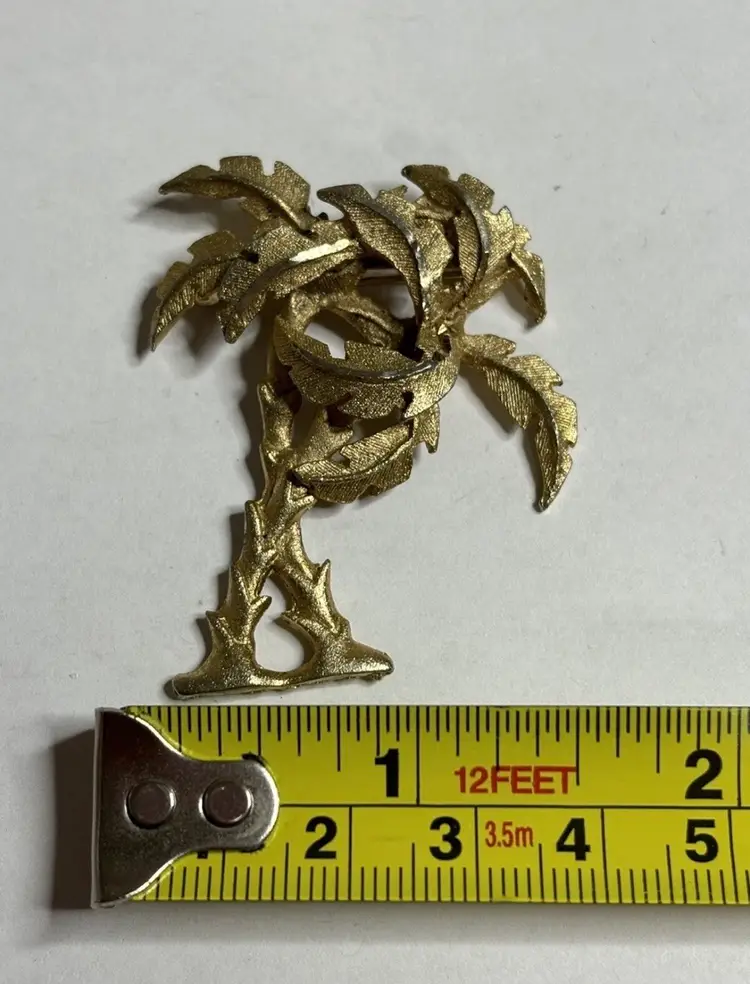 Vintage Palm Trees Brooch Pin Gold Tone