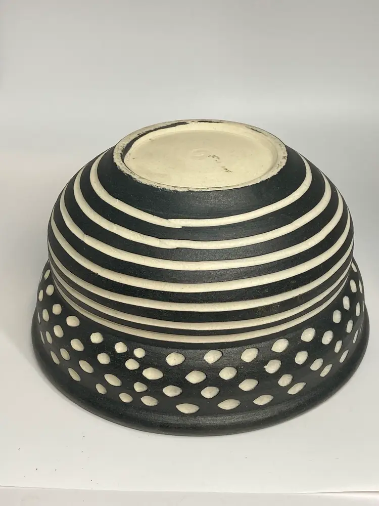 Eileen Goldenberg Studio Art Pottery Bowl, 6.75" Diameter, 3.75" Tall