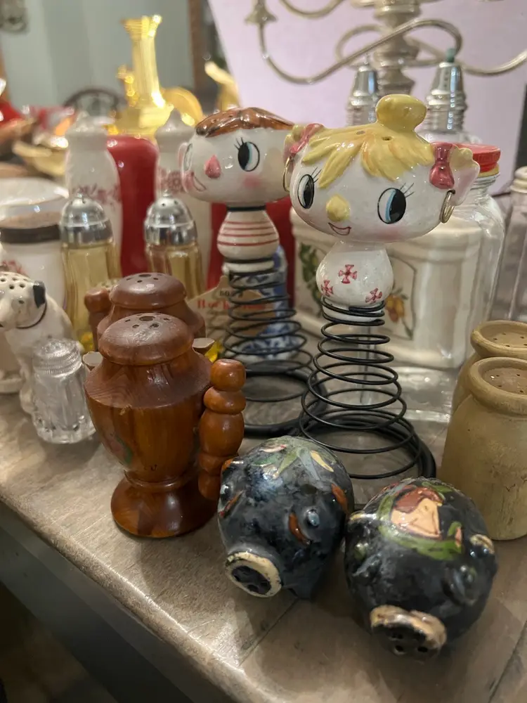 Shake, Shake, Shake Your…? Vintage Salt And Pepper Shaker