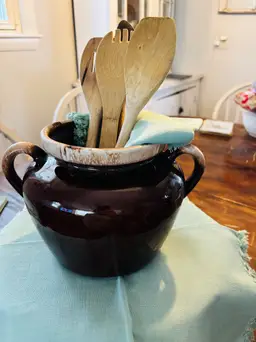 Vintage McCoy Bean Pot #342