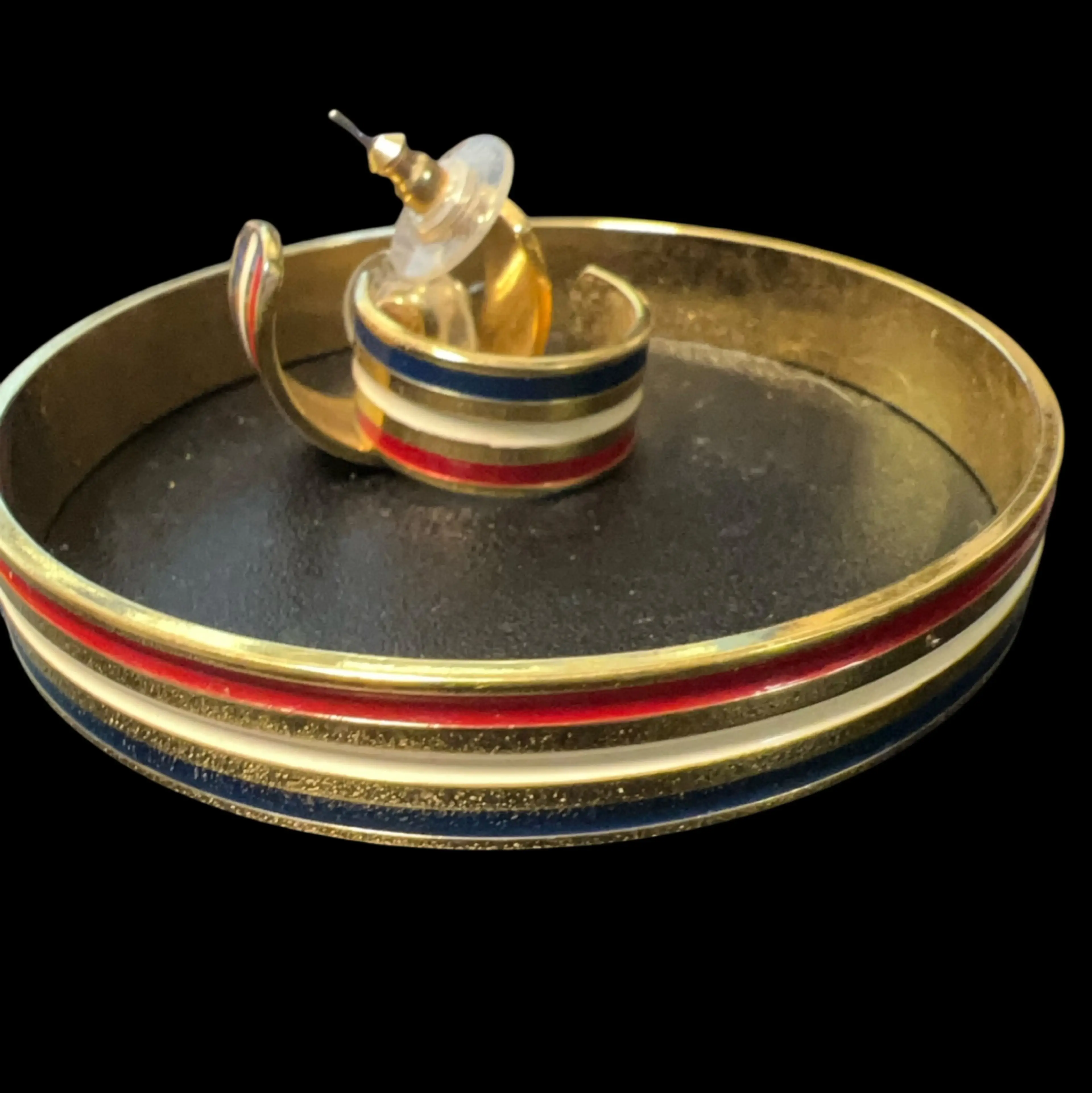 Image 1 of 5