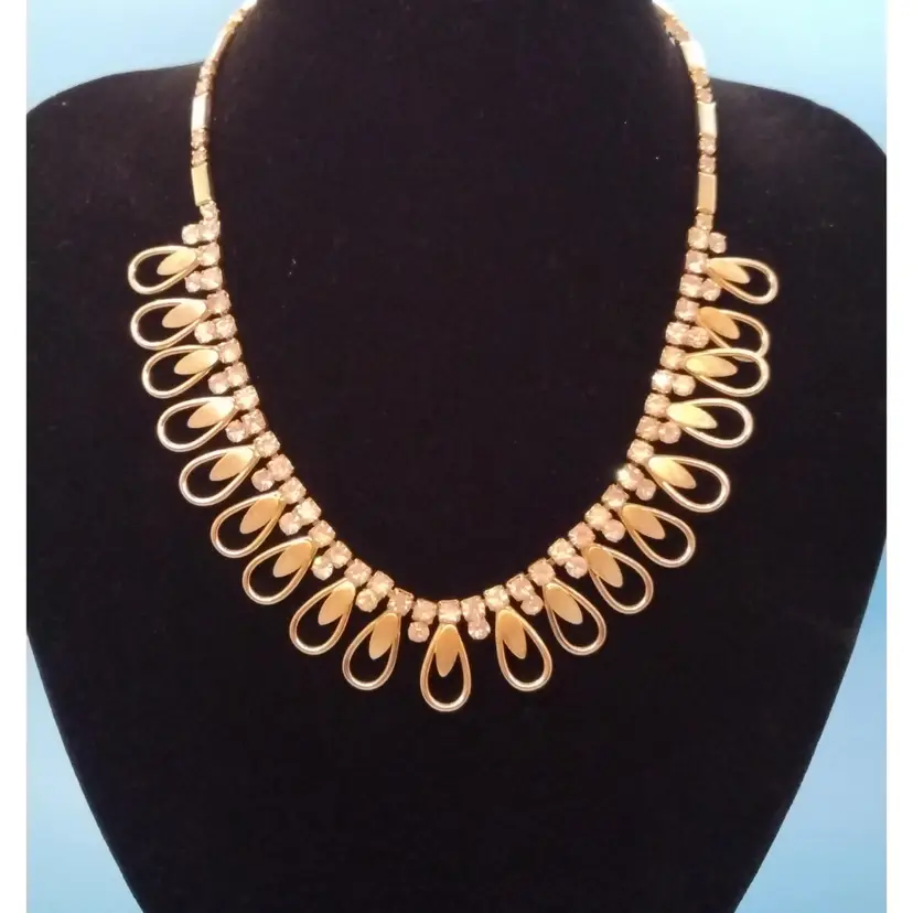 Vintage Gold-Tone Tear Drop Motif Necklace with Rhinestones, By LIZ CLABORNE