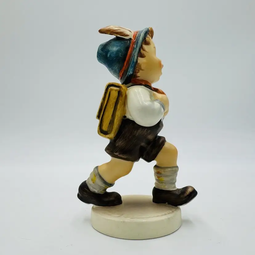 Hummel GOEBEL Germany School Boy Figurine Vintage Painted 822/0 1987