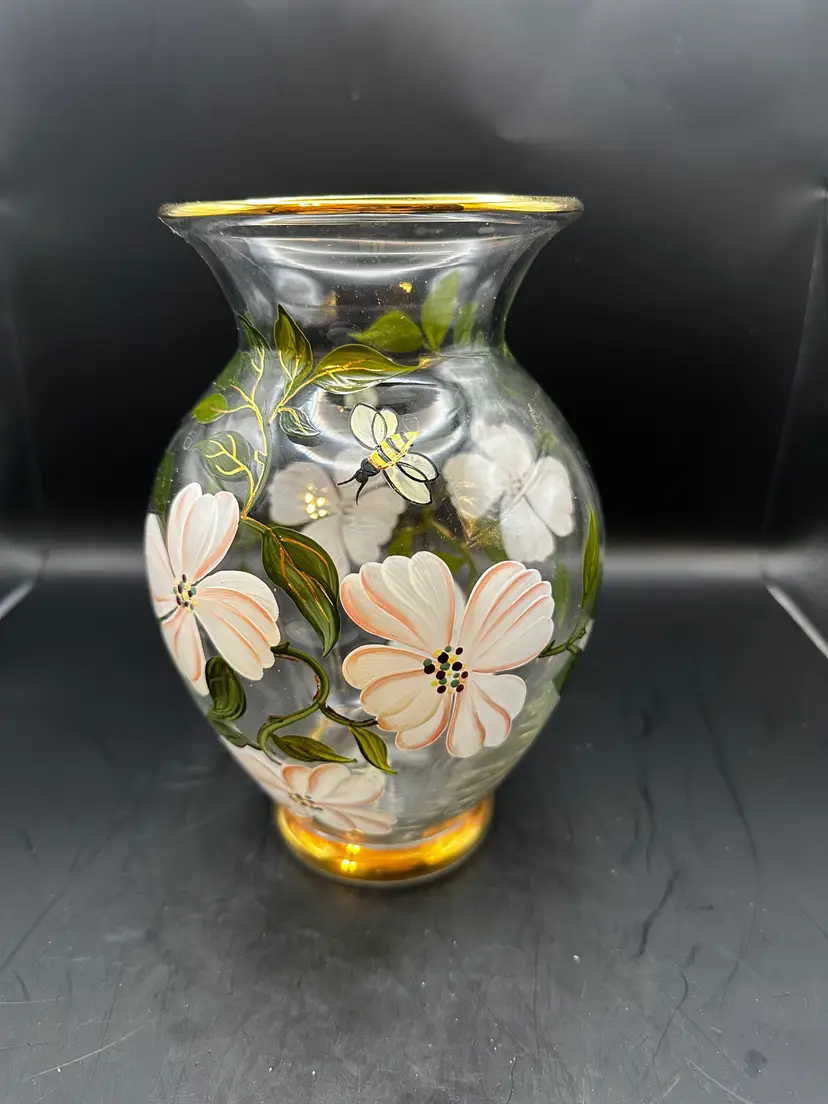 B001 Hand painted glass vase