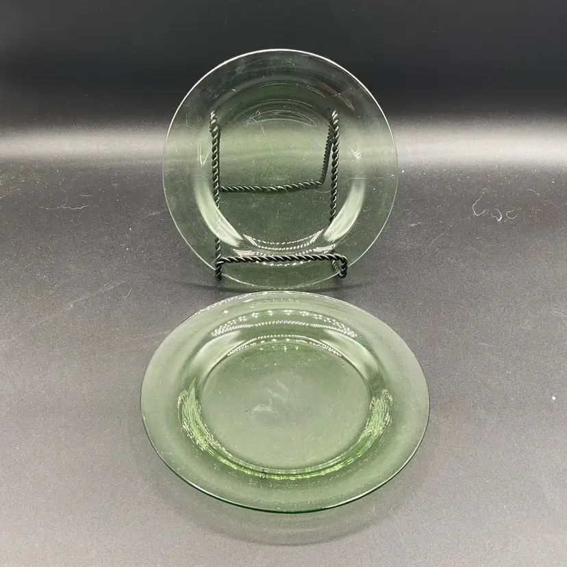 Vintage Uranium Vaseline Glowey Glass Dessert Plates X2