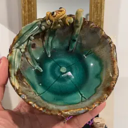 Art Pottery Frog On A Ledge Bowl 5”