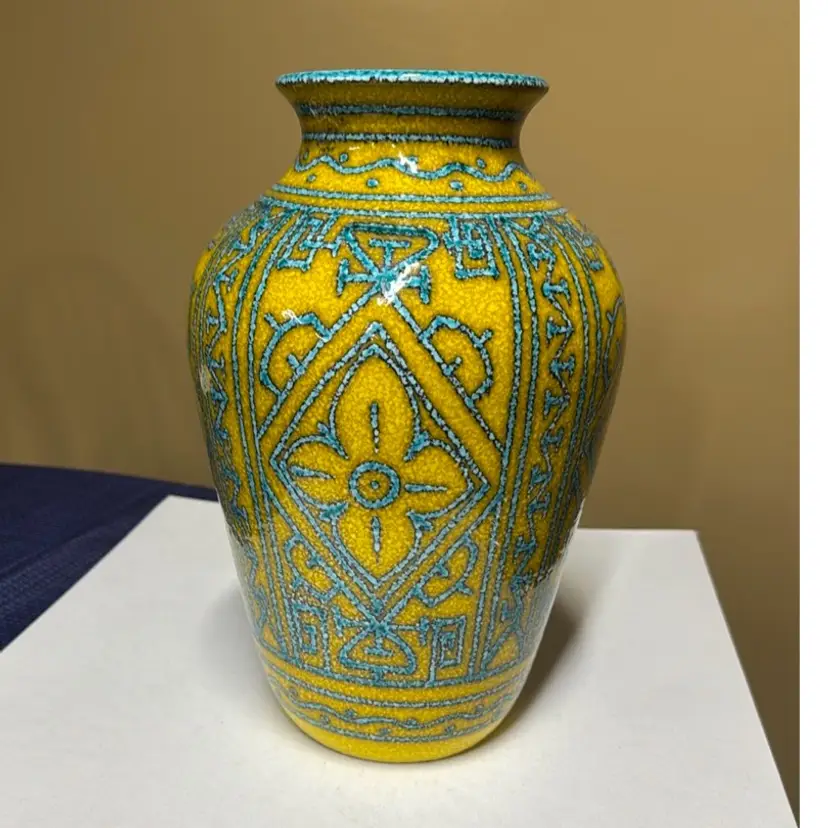 Mancioli Raymor Italy 440 Yellow Turquoise Ceramic Vase 12” tall 7” wide Rare