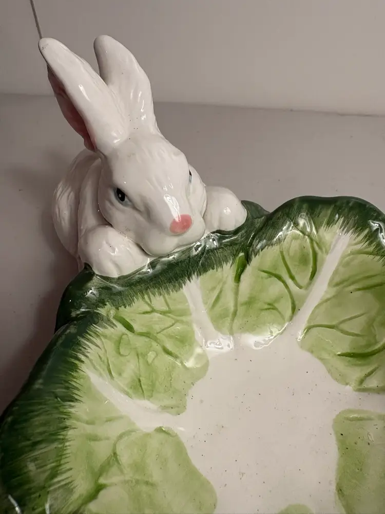 Ceramic White Easter Bunny Rabbit On Lettuce Candy Trinket Dish Easter