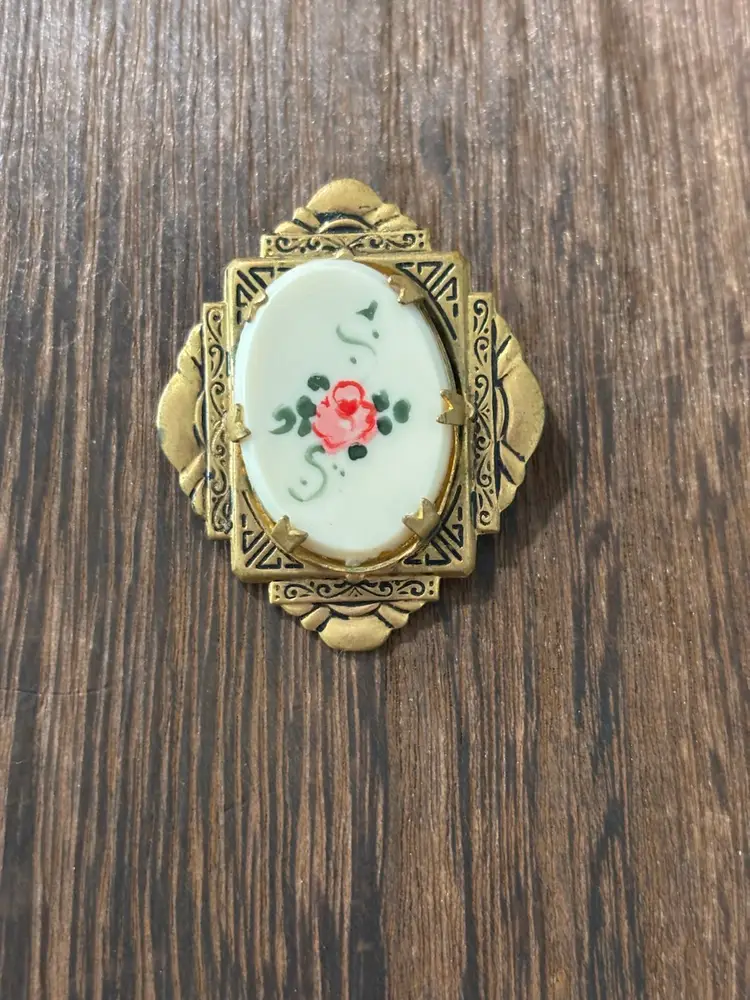 Vintage Gold Toned With Porcelain Brooch Approximately 1 1/2”