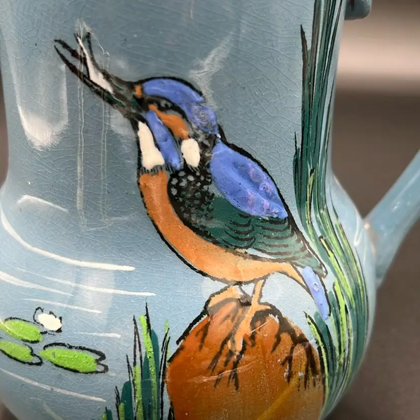 This is a vintage R. Sudlow & Sons Kingfisher pitcher.6.25” Tall, Hand painted, Made In England