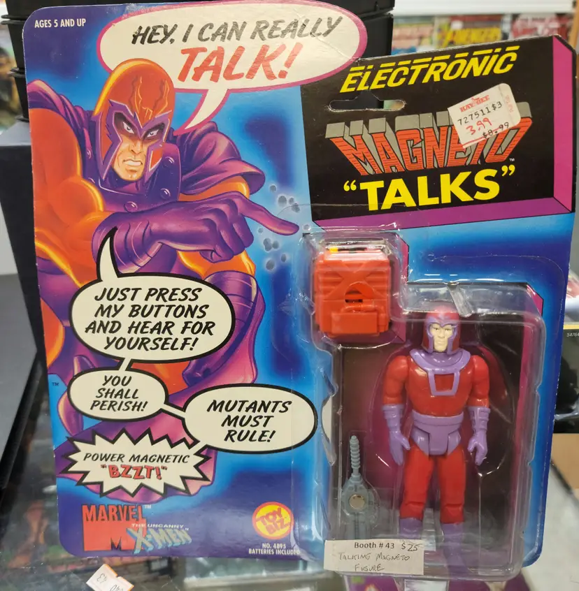 Marvel Superheroes Toybiz Talking Magneto 1991 NIB X-Men
