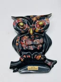 Vintage Lucite Owl Wall Hanging. Petrified Wood 6”