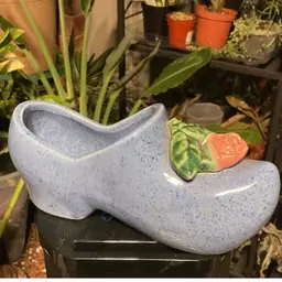 Vintage planter - Dutch clog blue w/rose
