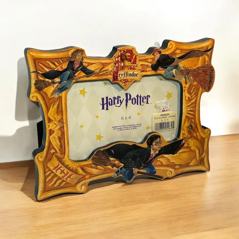 2000 Warner Bros Fetco Harry Potter Gryffindor 4x6 Photo Picture Frame