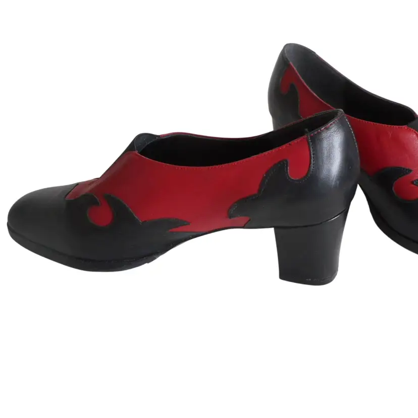 Vintage Siamanto red black western style block Heel Leather Pump Size 8 M 2 1/4 inch heel