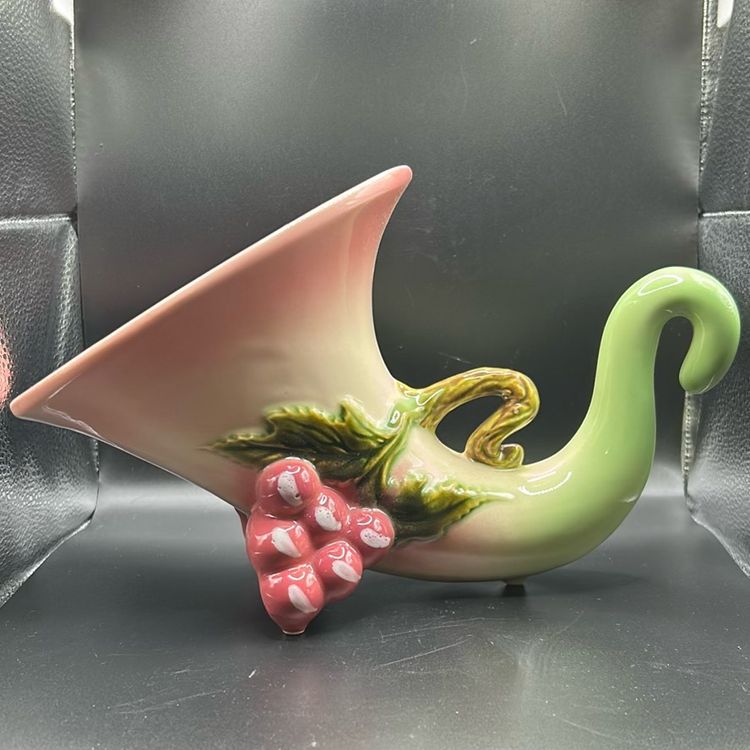 Vintage Hull Pottery, Tokay Cornucopia Vase Pink And Green With Tuscany Grapes