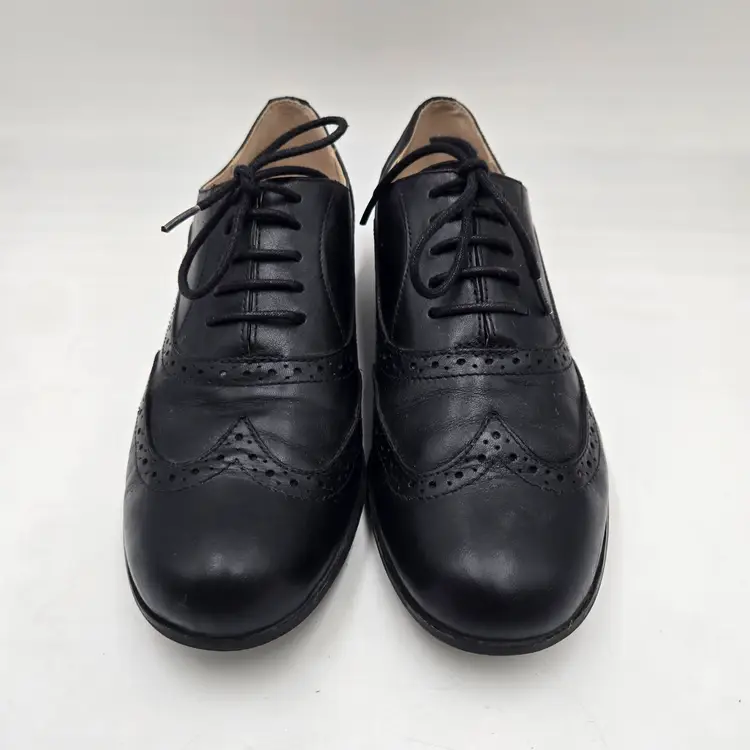 Clarks Womens Sz 8 Brogue Lace Up Black Leather Shoes Oxfords Comfort Wingtip