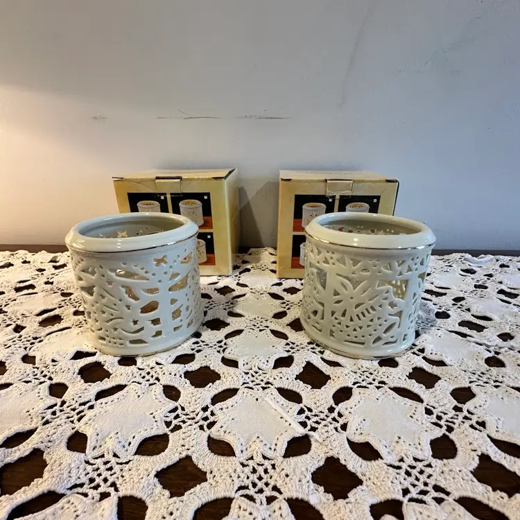 Pair (2) Formalities By Braum Bros Pierced Tea Light Holders Christmas Scenes
