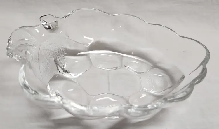 Studio Nova Nature's Harvest Grape Cluster Dish