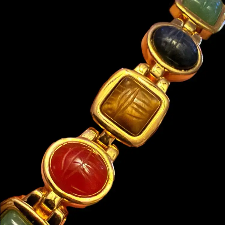 Kenneth J Lane Scarab Stone Gold Tone Bracelet 7.5”