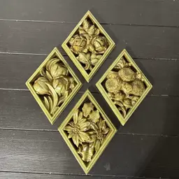 VINTAGE UNIVERSAL STATUARY CORP. CHALKWARE WALL PLAQUES SET of 2 FLORAL 1958 MCM