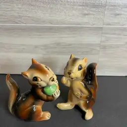 Inv. Squirrel Shakers