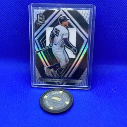 Aaron judge Spectra jumbo relic silver prizm New York Yankees