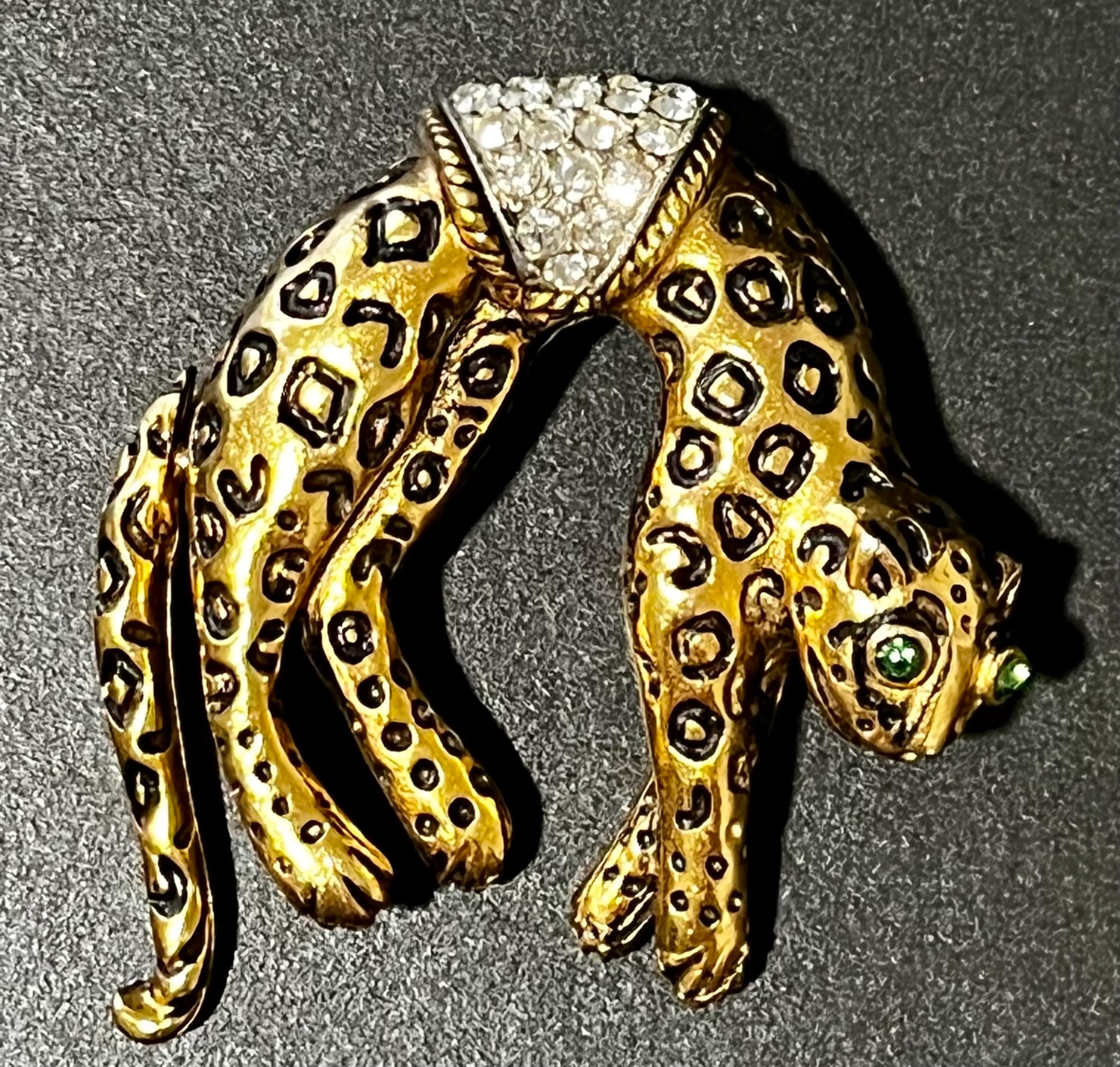 Image 2 of 7
