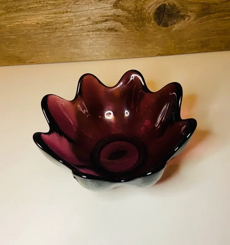 Vintage Blenko Amethyst Small Petal Lotus Glass Bowl Mid Century Modern Retro Boho