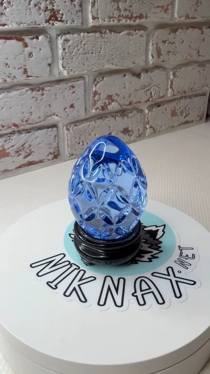 Waterford crystal handcooler blue faceted Egg paperweight 3” Tall