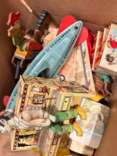 Weirdo Box Dig With Me!