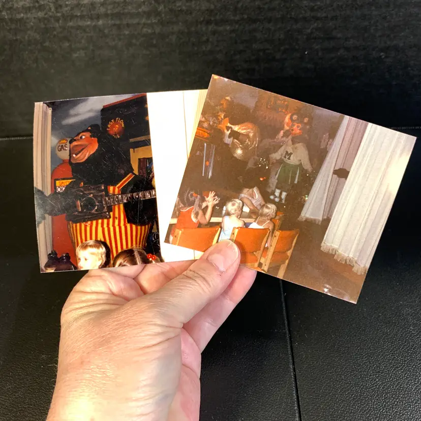 2-Showbiz Pizza Photos 1984