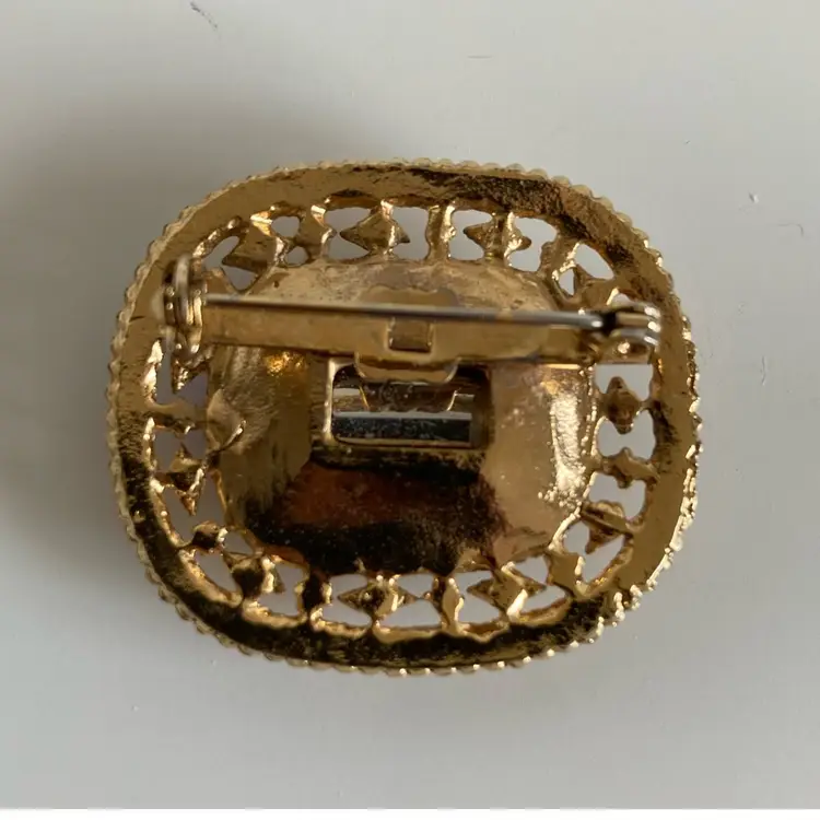 Vintage Gold Filigree Brooch With Faux Sapphire