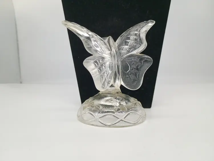 Vintage Fenton Art Glass Figurine Butterfly Ring Holder Satin Frosted Crystal