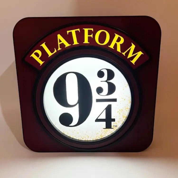 HARRY POTTER Desk Lamp Wall Light Platform 9 3/4 Numskull Battery Op Works *READ