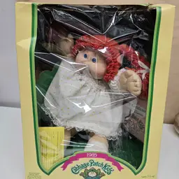 Cabbage Patch Kid Doll 1985 in box