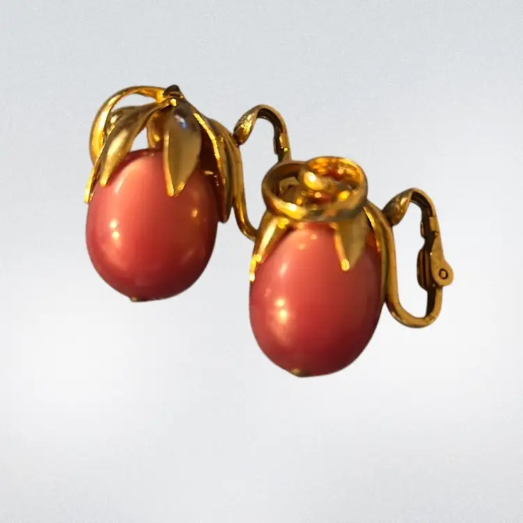 #01 - Vintage Napier Gold Tone Cranberry Moonglow 
Clip On Earrings