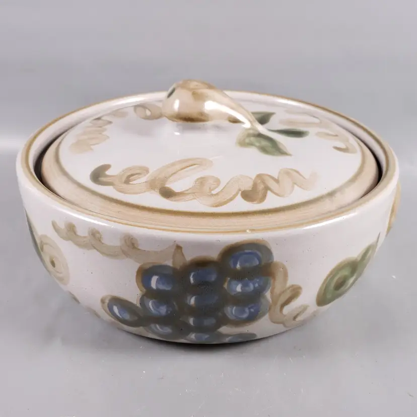 Vintage LOUISVILLE POTTERY Hand Painted HARVEST Fruit Stoneware Casserole Dish