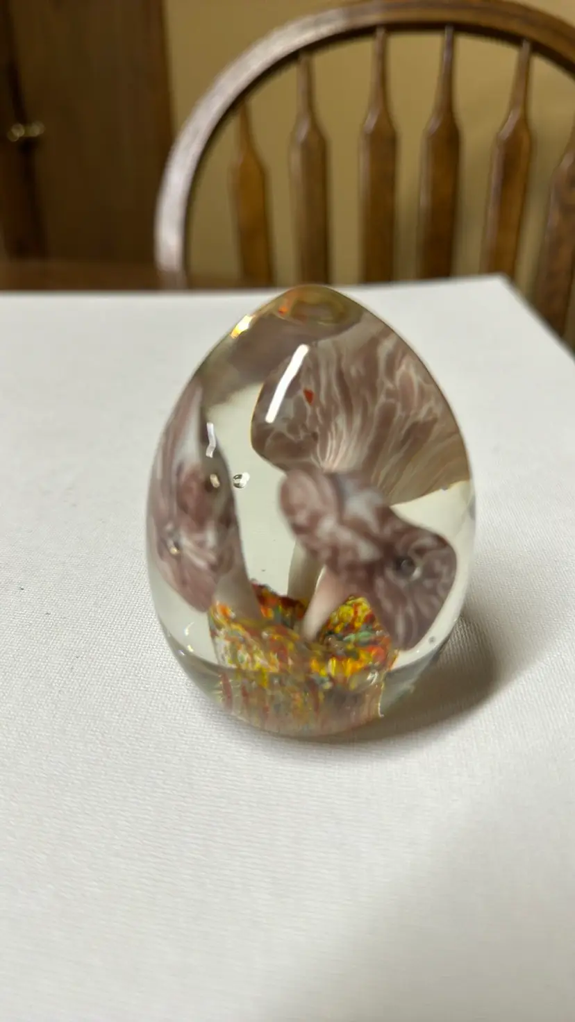 Paperweight art glass egg shape glows