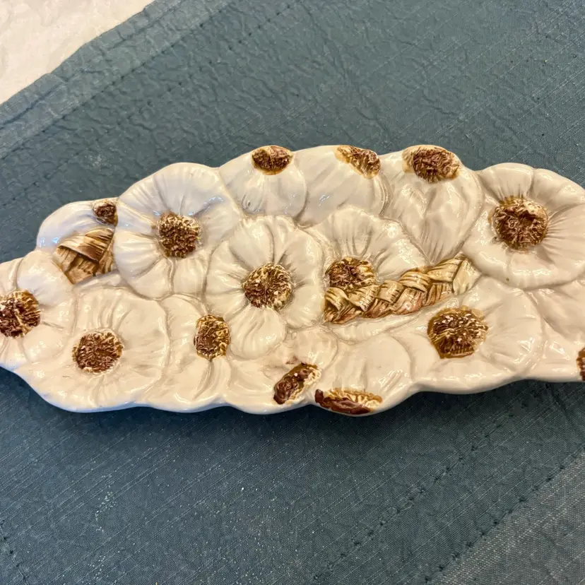 Sur La Table 3D Garlic Spoonrest Made In Italy