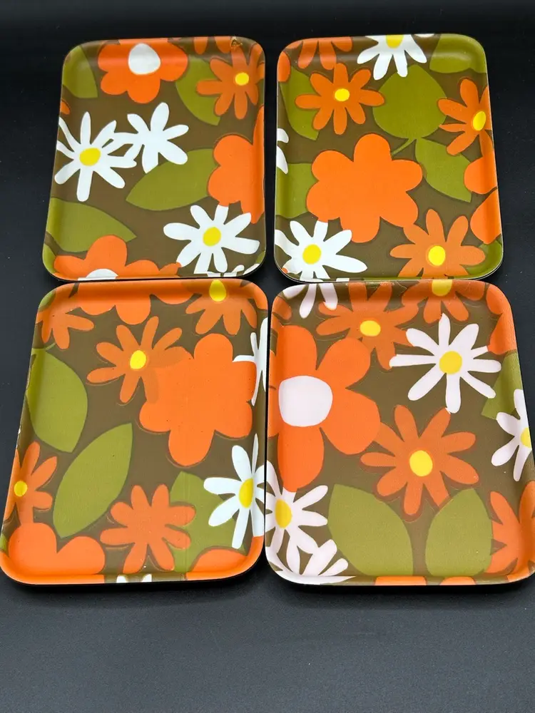 4 Vintage Plastic Trays, each 8.25 x 5.25 Groovy Plower Power